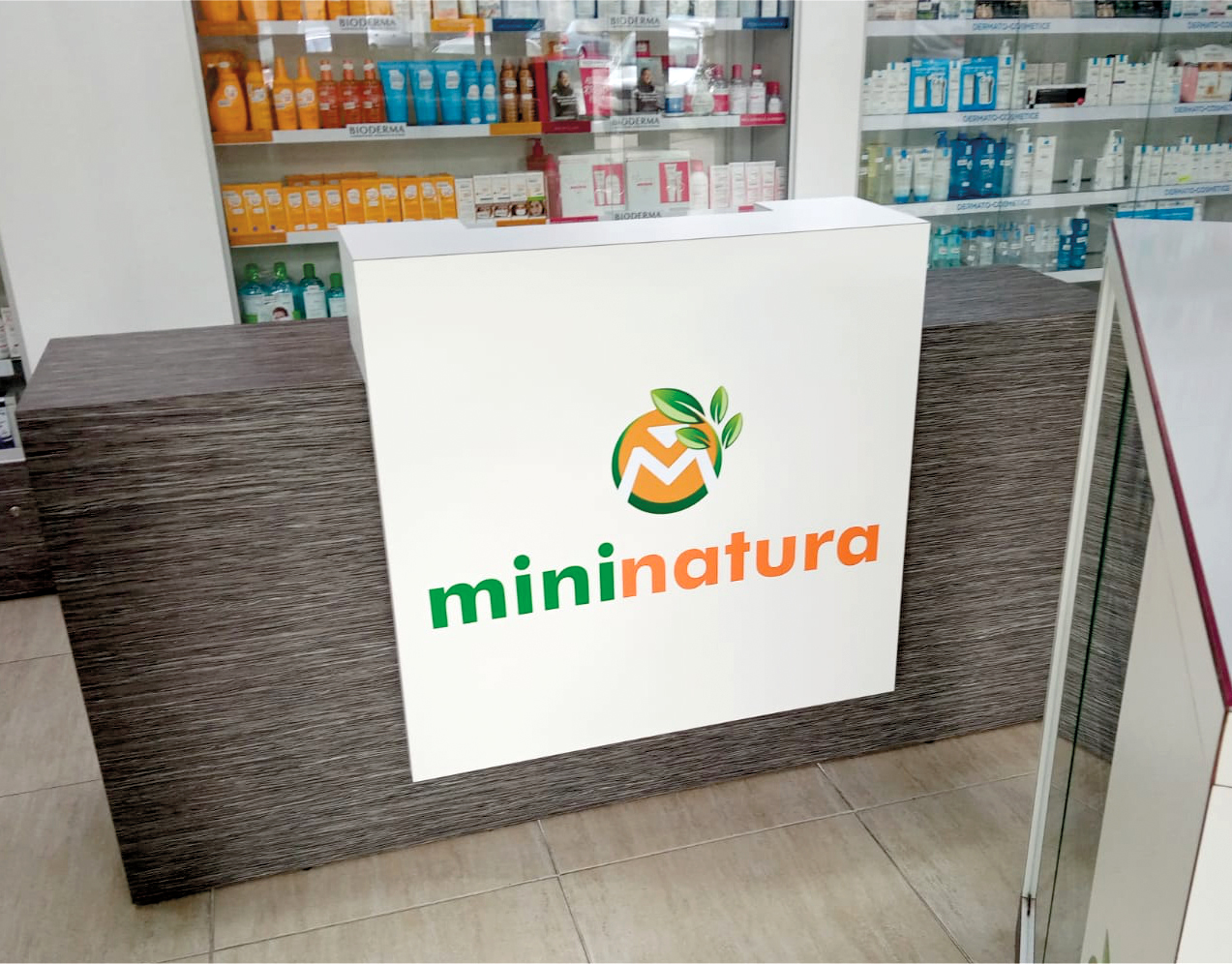 Branding farmacii Minifarm